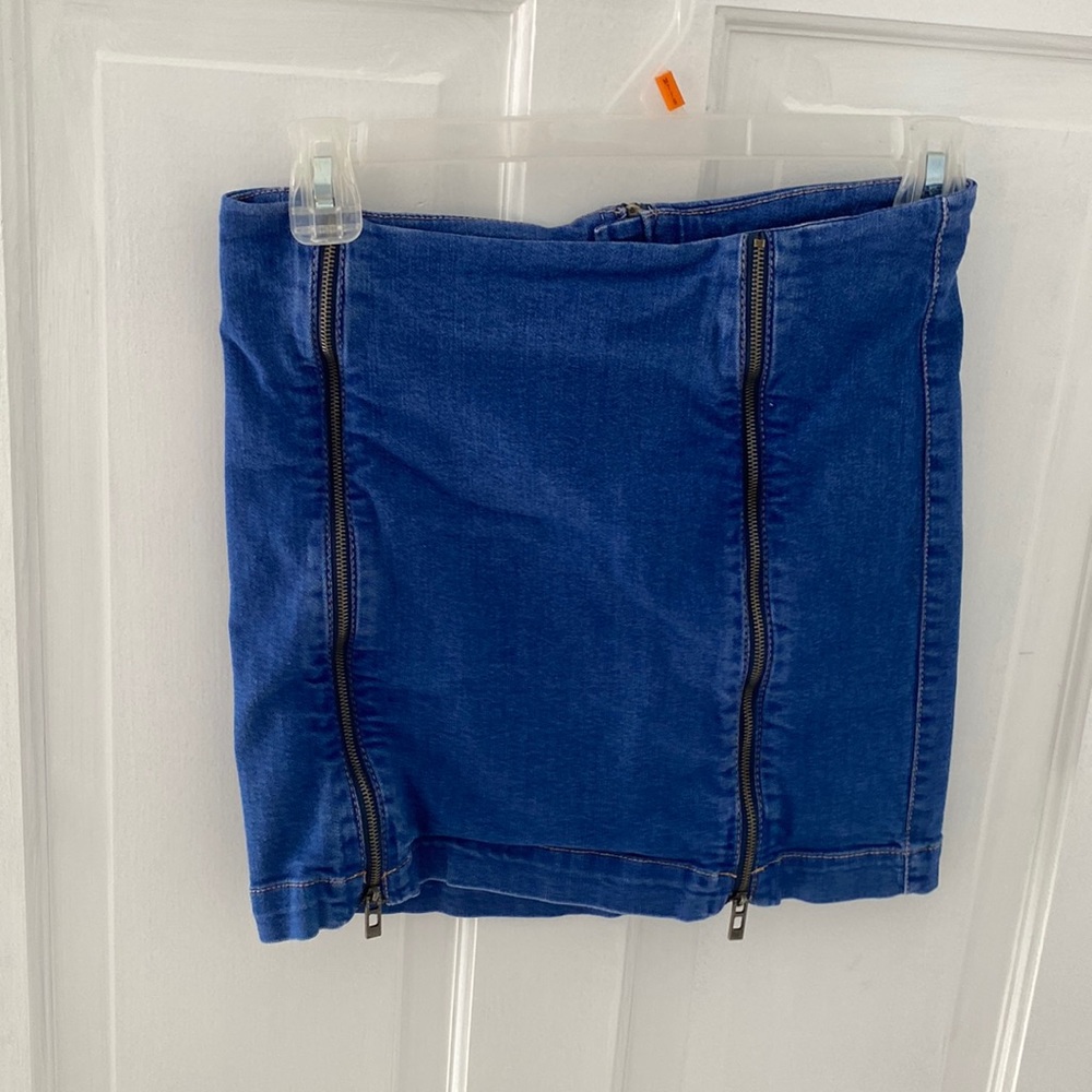 Forever 21 zipper Jean skirt